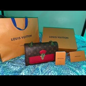 Re/brown monogram Louis Vuitton cross/body purse